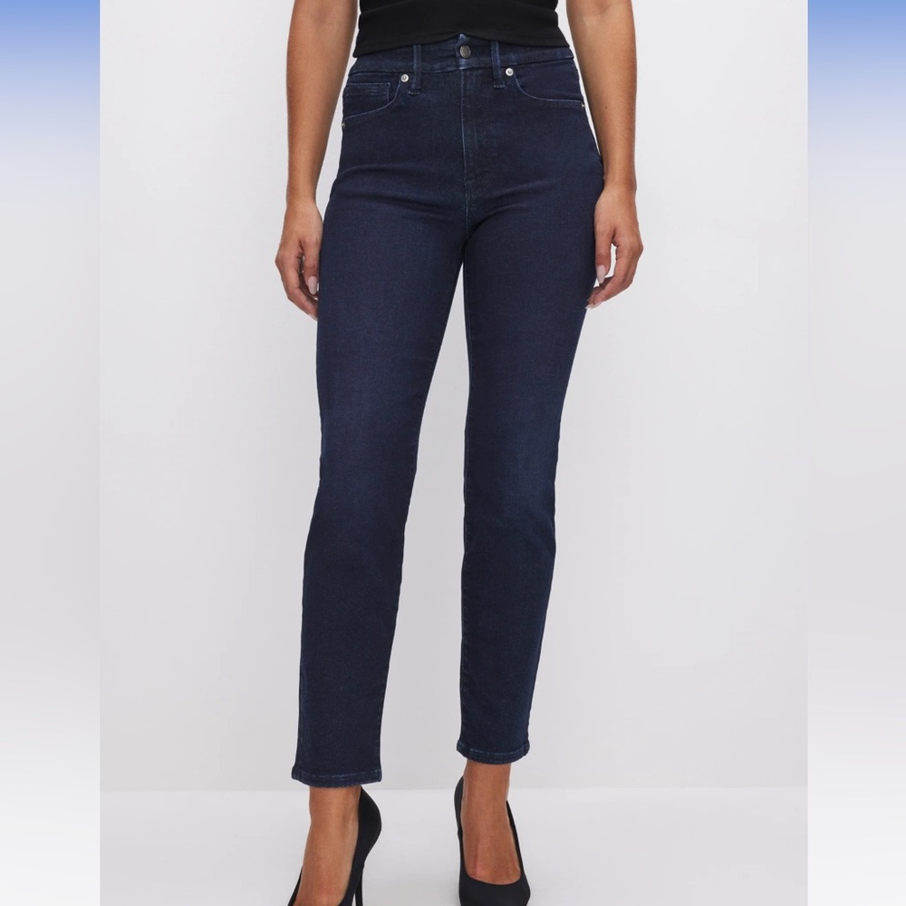 Good American always fits denim cigarette jeans